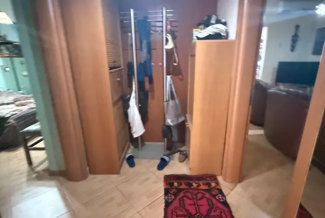 Shtepi me qera Apartament ne Tirane, 3+1, Mobilimi E mobiluar, Pagesa 850  Euro.