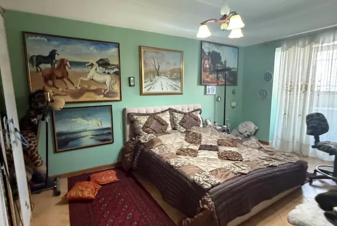 Shtepi me qera Apartament ne Tirane, 3+1, Mobilimi E mobiluar, Pagesa 850  Euro.