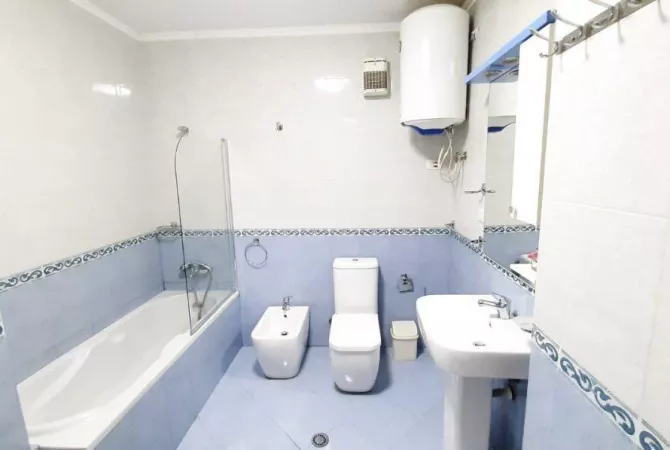 Shtepi me qera 2+1 ne Tirane - 700 Euro