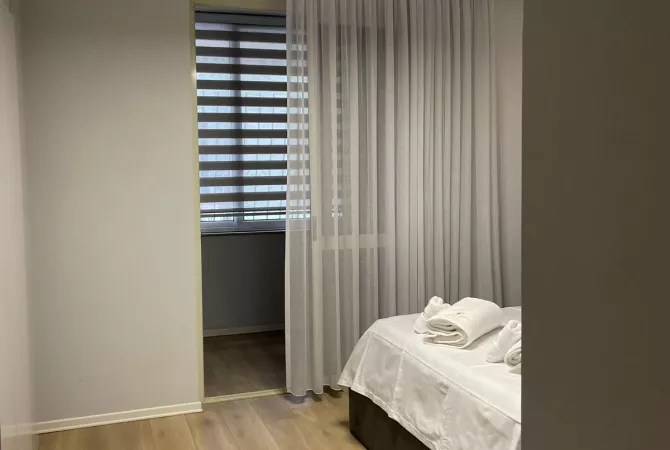 Shtepi me qera Apartament ne Tirane, 1+1, Mobilimi E mobiluar, Pagesa 850  Euro.