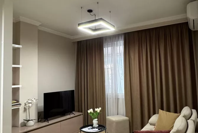 Shtepi me qera Apartament ne Tirane, 1+1, Mobilimi E mobiluar, Pagesa 850  Euro.