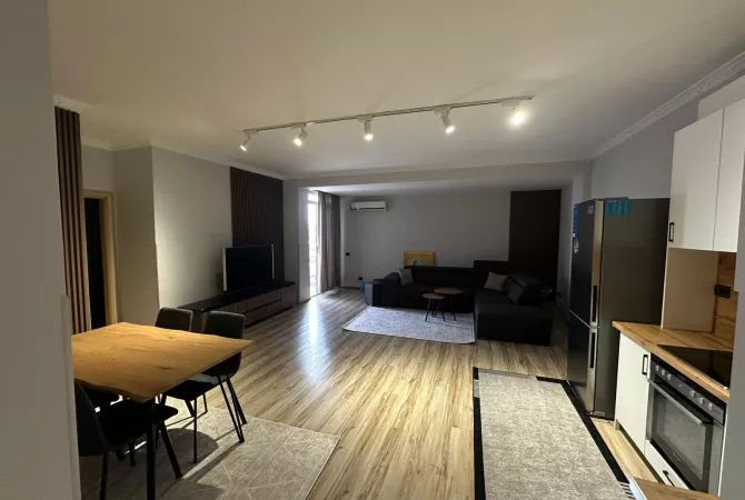 Shtepi me qera Apartament ne Tirane, 2+1, Mobilimi E mobiluar, Pagesa 700  Euro.