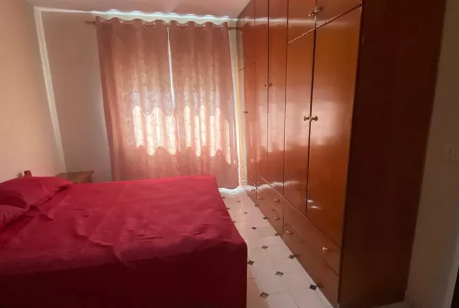 Shtepi me qera 2+1 ne Tirane - 650 Euro