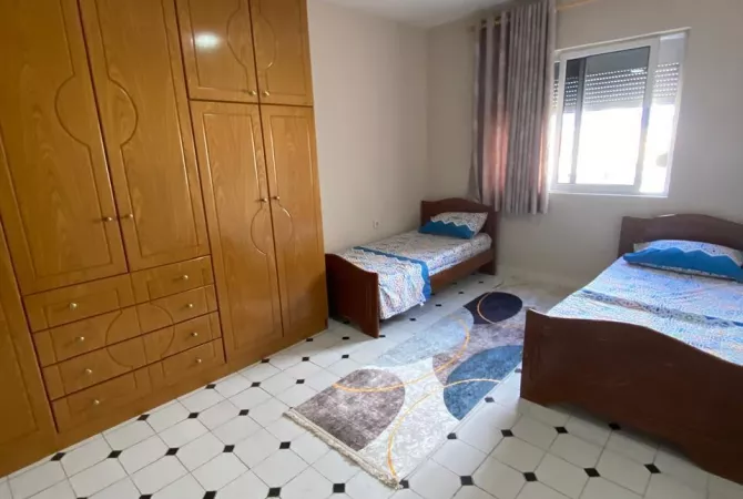 Shtepi me qera Apartament ne Tirane, 2+1, Mobilimi E mobiluar, Pagesa 650  Euro.