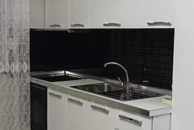 Shtepi me qera 2+1 ne Tirane - 450 Euro