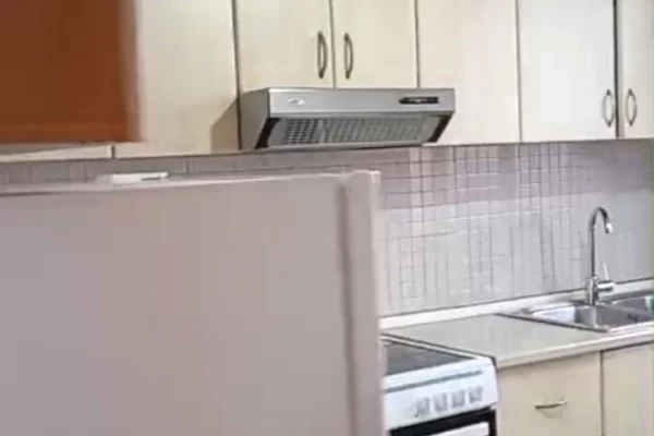 Shtepi me qera 1+1 ne Tirane - 300 Leke