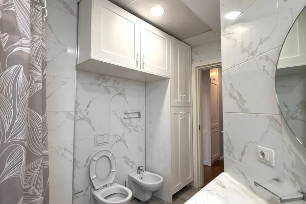 Appartamento in affitto a Tirana 2+1, Arredato