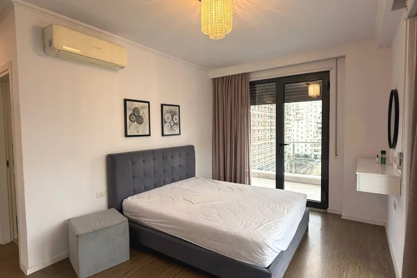 Appartamento in affitto a Tirana 2+1, Arredato