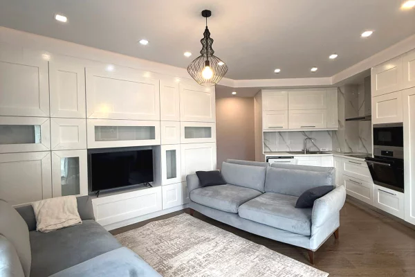 Appartamento in affitto a Tirana 2+1, Arredato