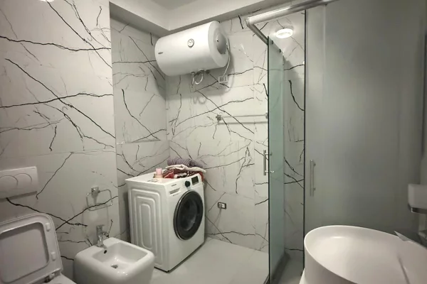 Shtepi me qera 2+1 ne Tirane - 650 Euro