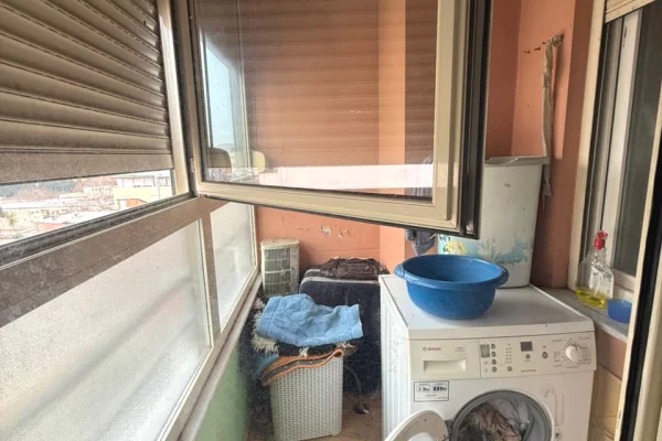 Appartamento in affitto a Tirana 2+1, Arredato