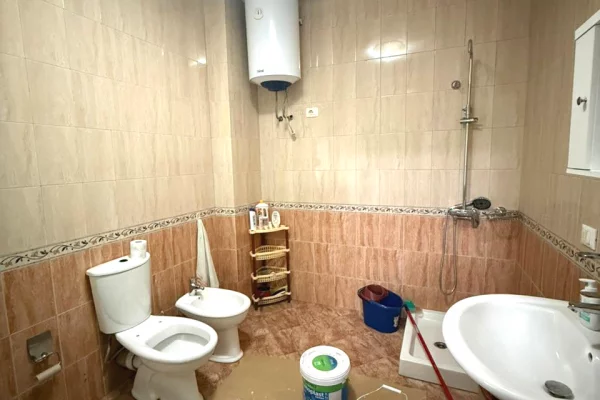 Appartamento in affitto a Tirana 2+1, Arredato