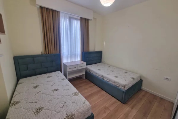 Shtepi me qera Apartament ne Tirane, 2+1, Mobilimi E mobiluar, Pagesa 800  Euro.