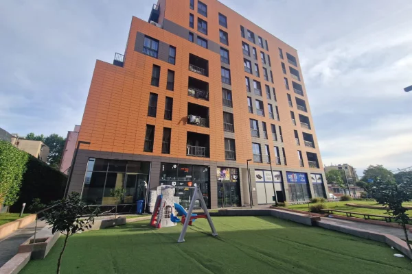 Shtepi me qera Apartament ne Tirane, 2+1, Mobilimi E mobiluar, Pagesa 800  Euro.