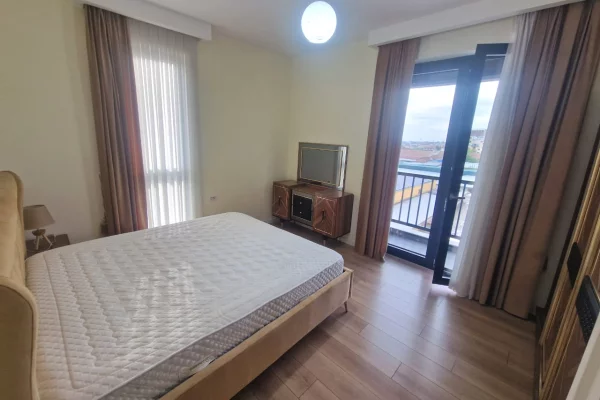 Shtepi me qera Apartament ne Tirane, 2+1, Mobilimi E mobiluar, Pagesa 800  Euro.