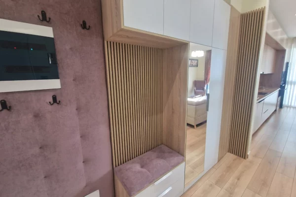 Shtepi me qera Apartament ne Tirane, 2+1, Mobilimi E mobiluar, Pagesa 800  Euro.