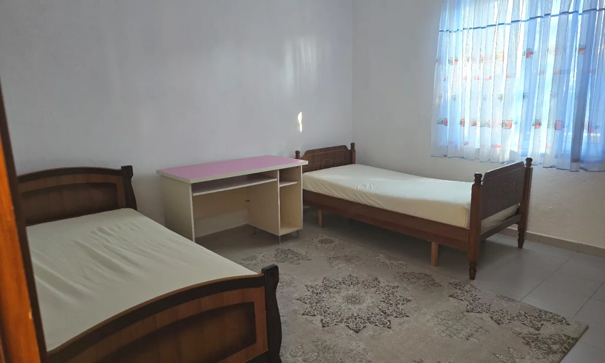 Appartamento in affitto a Tirana 2+1, Arredato