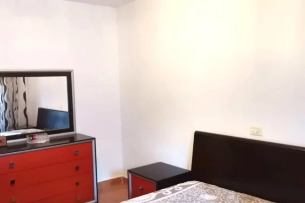 Appartamento in affitto a Tirana 2+1, Arredato