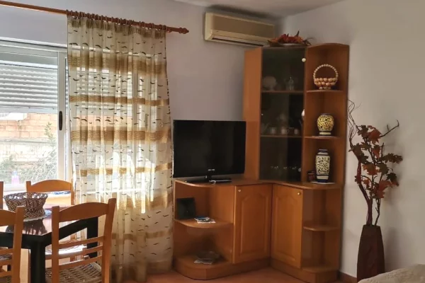 Appartamento in affitto a Tirana 2+1, Arredato