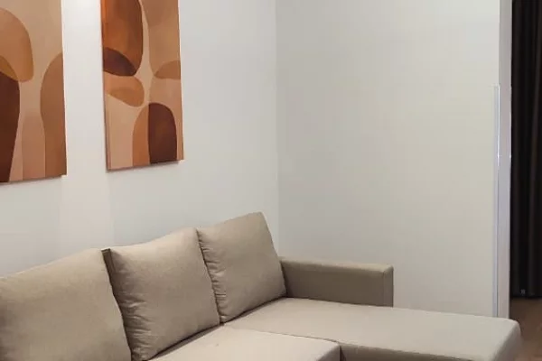 Shtepi me qera Apartament ne Tirane, 1+1, Mobilimi E mobiluar, Pagesa 1,000  Euro.