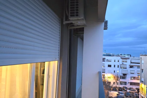 Shtepi me qera Apartament ne Tirane, 2+1, Mobilimi E mobiluar, Pagesa 600  Euro.