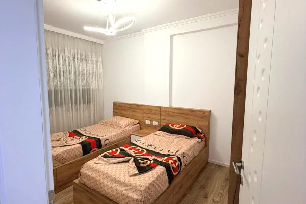 Shtepi me qera Apartament ne Tirane, 1+1, Mobilimi E mobiluar, Pagesa 500  Euro.