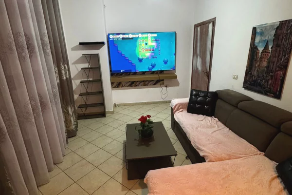 Shtepi me qera Apartament ne Tirane, 2+1, Mobilimi E mobiluar, Pagesa 85,000  Euro.