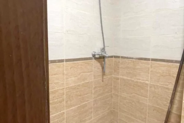 Shtepi me qera Apartament ne Tirane, 2+1, Mobilimi E mobiluar, Pagesa 600  Euro.