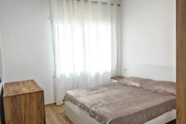 Shtepi me qera Apartament ne Tirane, 1+1, Mobilimi E mobiluar, Pagesa 450  Euro.