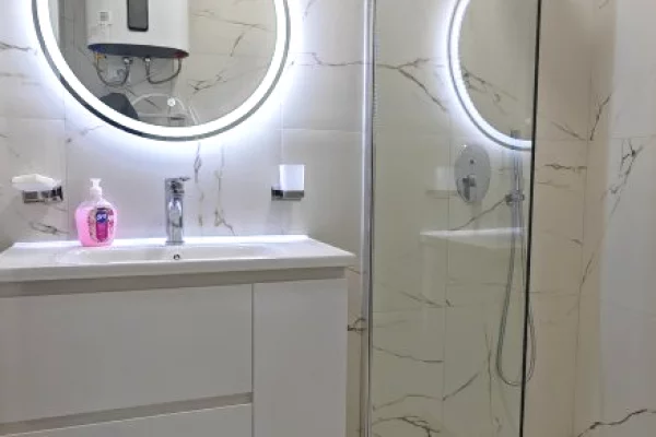 Shtepi me qera Apartament ne Tirane, 1+1, Mobilimi E mobiluar, Pagesa 450  Euro.