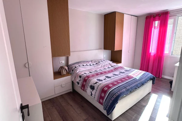 Shtepi me qera 2+1 ne Tirane - 140,000 Euro