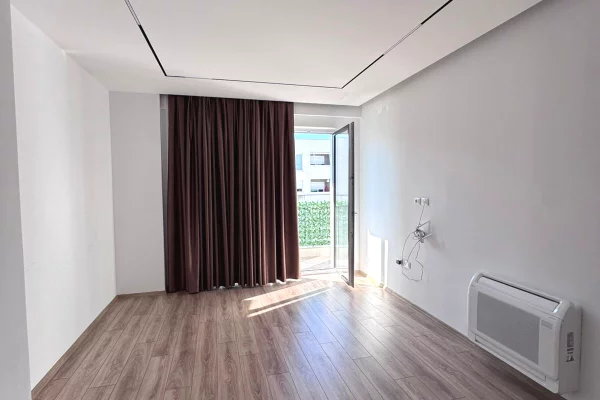 Shtepi me qera 2+1 ne Tirane - 900 Euro