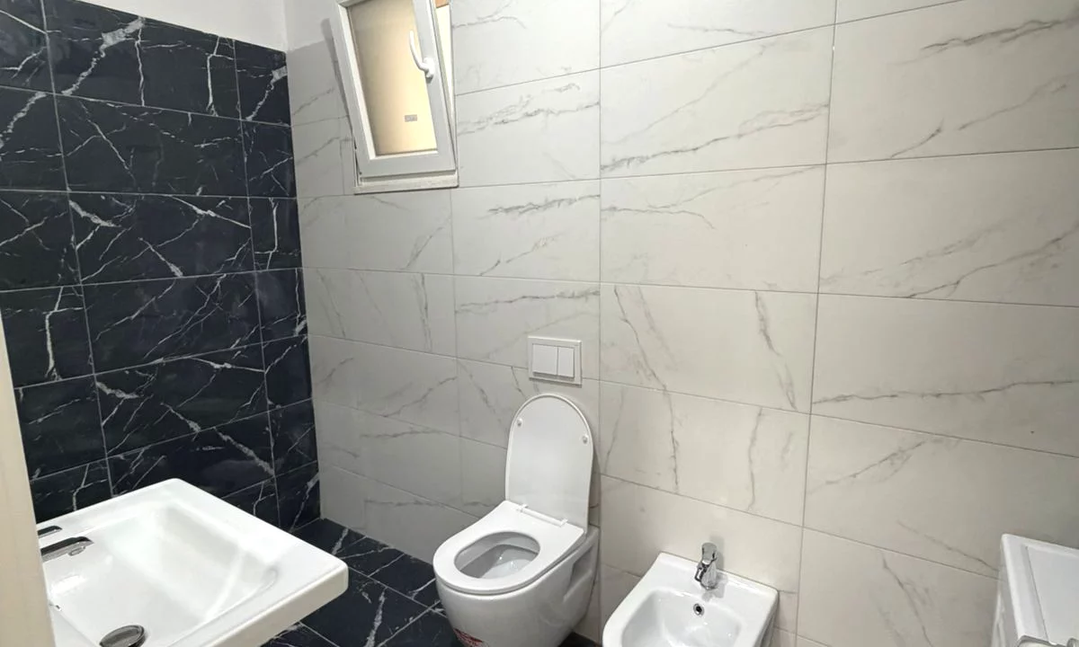 Apartment for rent in Tirana 2+1, In Part