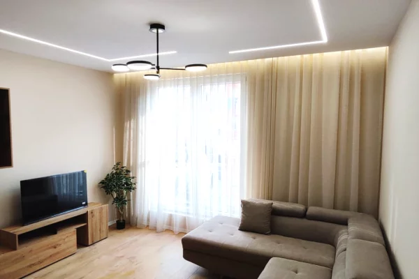 Shtepi me qera Apartament ne Tirane, 1+1, Mobilimi E mobiluar, Pagesa 700  Euro.