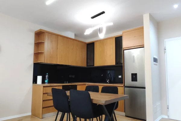 Shtepi me qera Apartament ne Tirane, 1+1, Mobilimi E mobiluar, Pagesa 700  Euro.