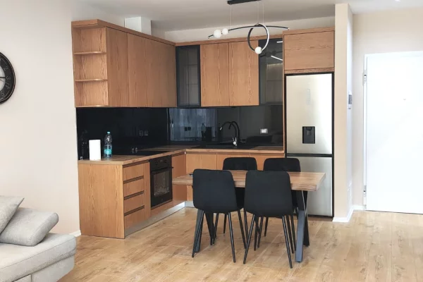 Shtepi me qera Apartament ne Tirane, 1+1, Mobilimi E mobiluar, Pagesa 700  Euro.