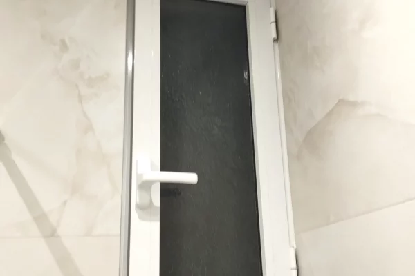 Shtepi me qera Apartament ne Tirane, 1+1, Mobilimi E mobiluar, Pagesa 500  Euro.