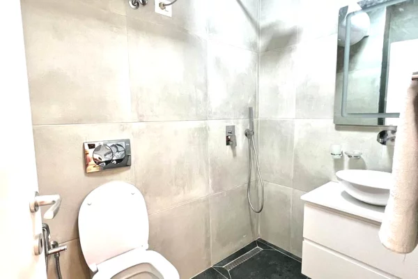 Apartment for sale in Tirana 1+1, Furnished