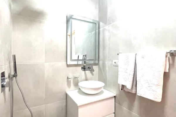 Apartment for sale in Tirana 1+1, Furnished