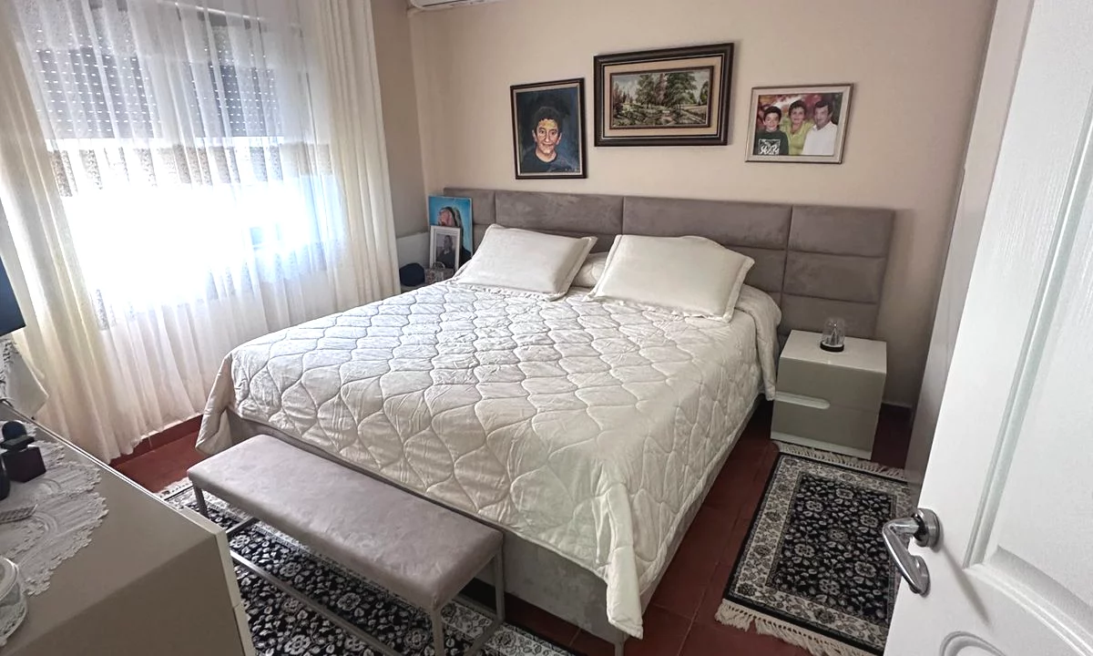 JEPET ME QIRA 1+1 TEK XHAMIA XHURA 