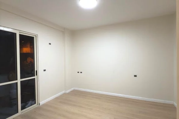 Apartment for sale in Tirana 3+1, Emty