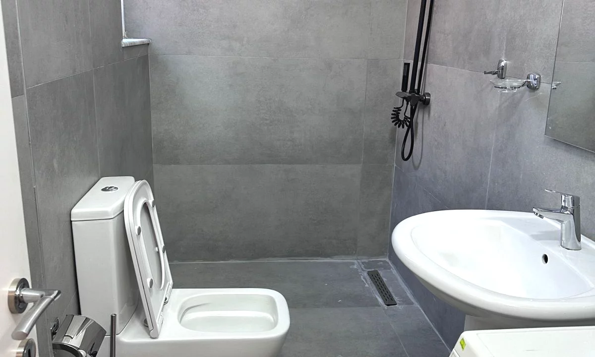 Appartamento in affitto a Tirana Garsoniere, Arredato