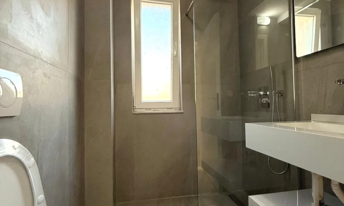 Apartment for sale in Tirana 1+1, Furnished