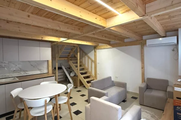 Appartamento in affitto a Tirana 2+1, Arredato