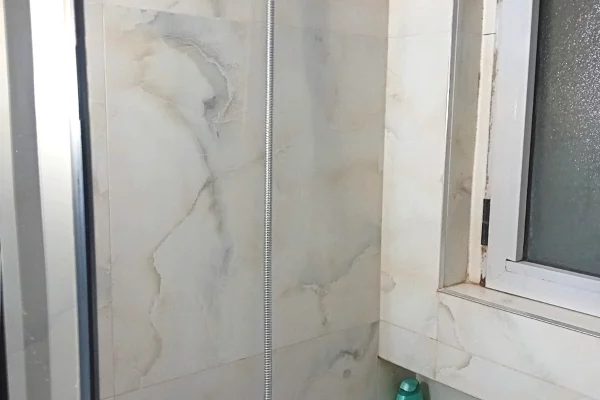 JEPET ME QIRA 1+1 PRANE SELVISE 