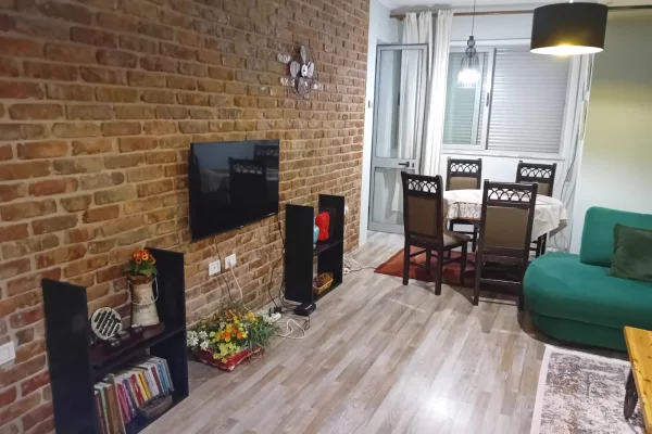 Appartamento in affitto a Tirana 1+1, Arredato