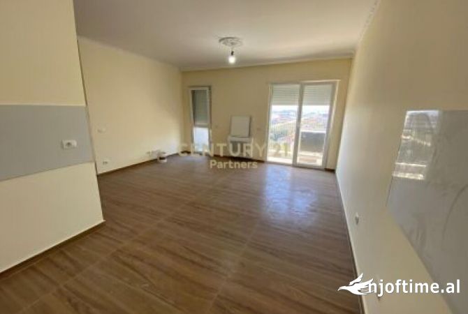 Shtepi ne shitje 2+1 ne Tirane - 110,000 Euro