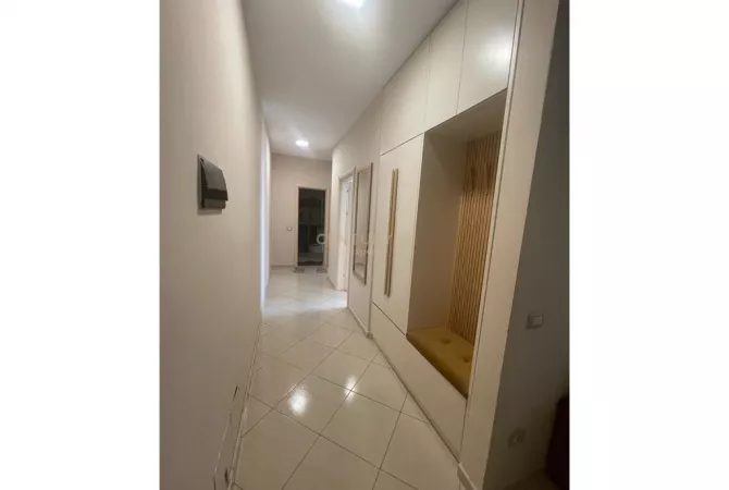 Shtepi ne shitje 2+1 ne Tirane - 260,000 Euro