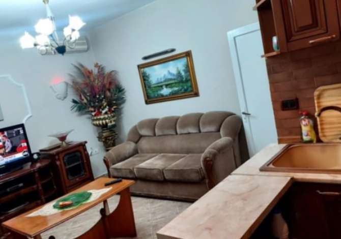 Shtepi me qera 2+1 ne Tirane - 500 Euro