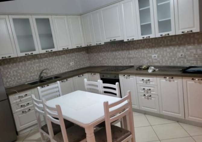 Shtepi me qera 3+1 ne Tirane - 50,000 Leke